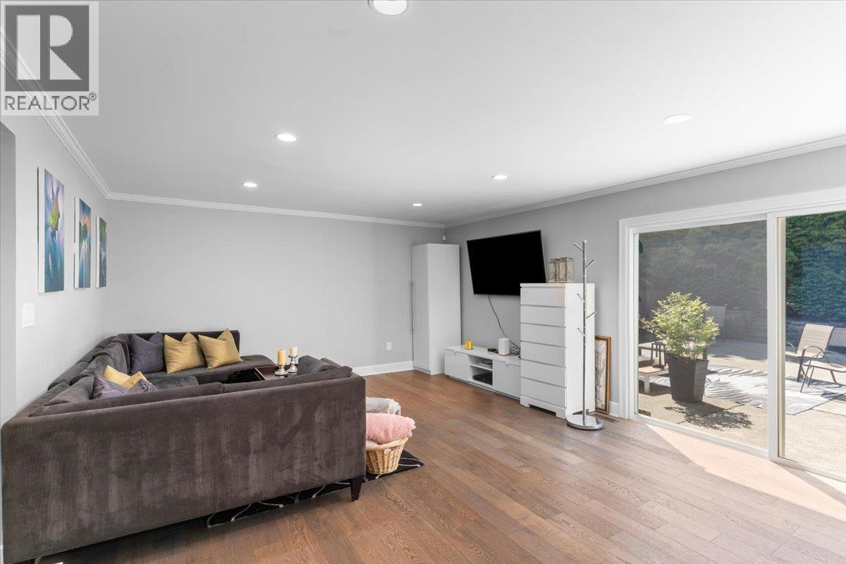 2561 Stoney Creek Place, Burnaby, British Columbia  V3J 7S4 - Photo 20 - R3071322