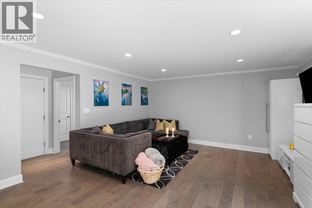 2561 Stoney Creek Place, Burnaby, British Columbia  V3J 7S4 - Photo 21 - R3071322