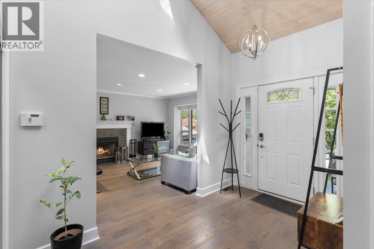 2561 Stoney Creek Place, Burnaby, British Columbia  V3J 7S4 - Photo 38 - R3071322