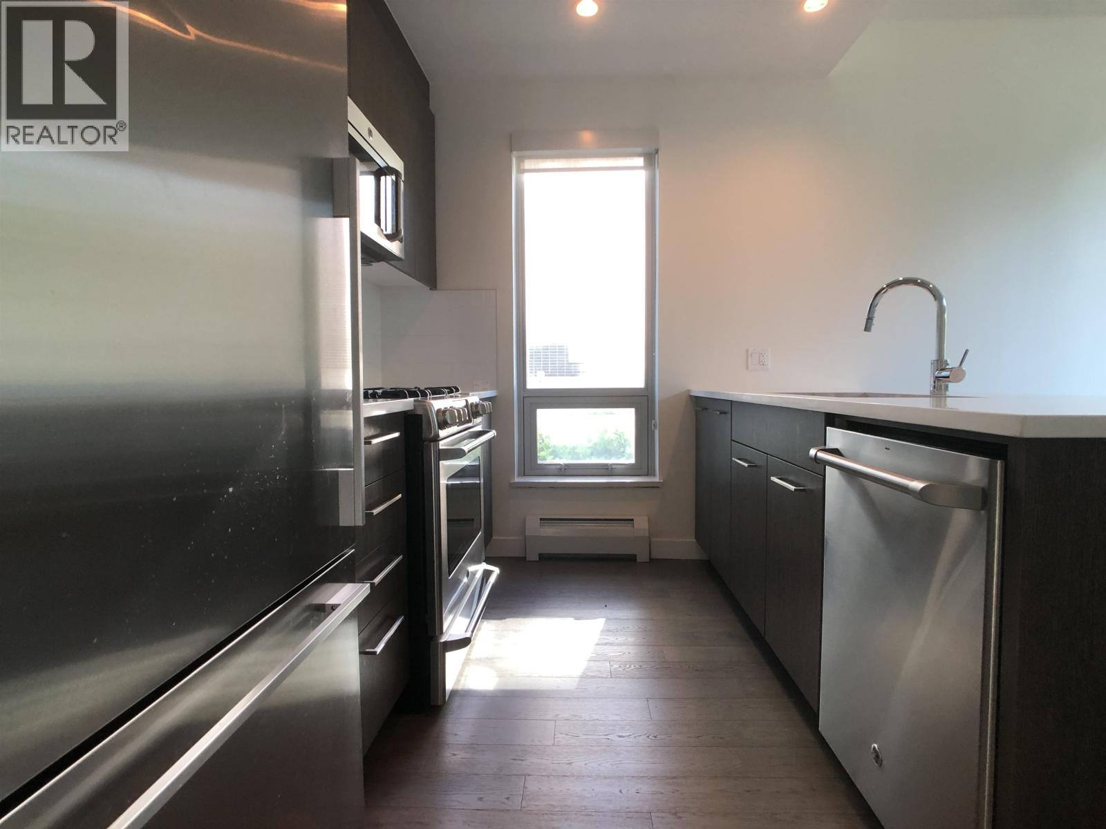 9068 University Crescent, Burnaby, British Columbia  V5A 0E1 - Photo 7 - R3071304