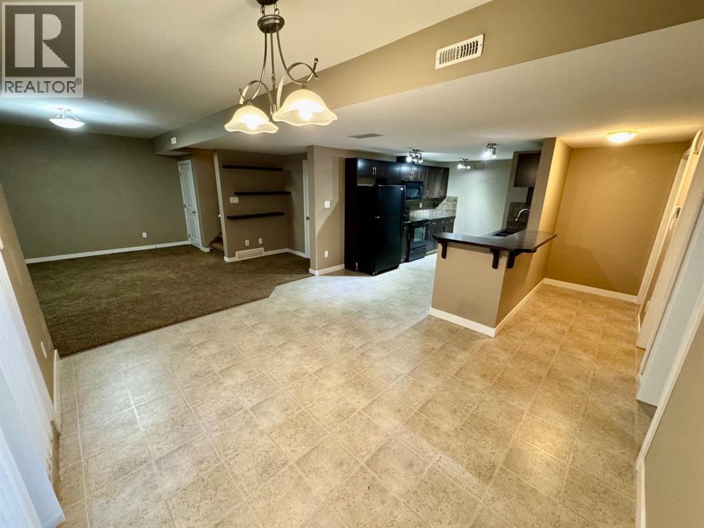 2, 189 Silkstone Road W, Lethbridge, Alberta  T1J 4J9 - Photo 6 - A2273425