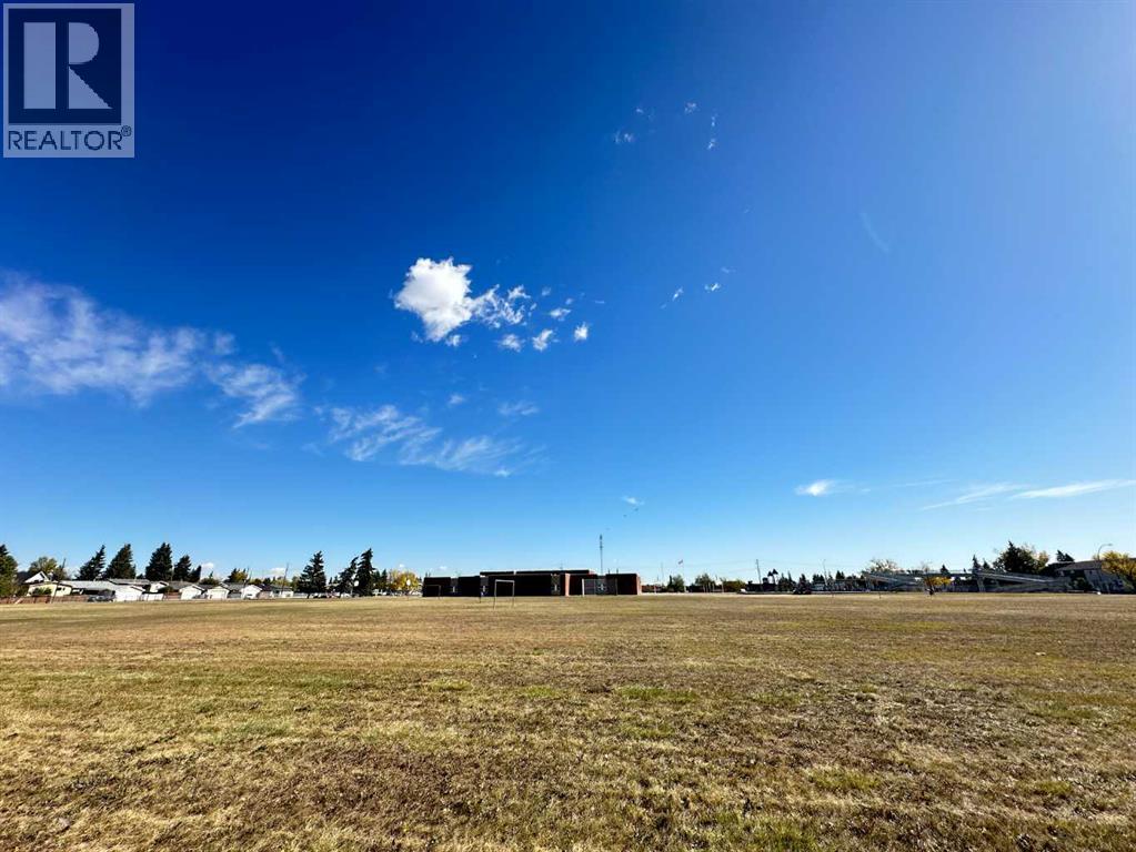 121 Huntford Close Ne, Calgary, Alberta  T2K 3Y7 - Photo 36 - A2259210