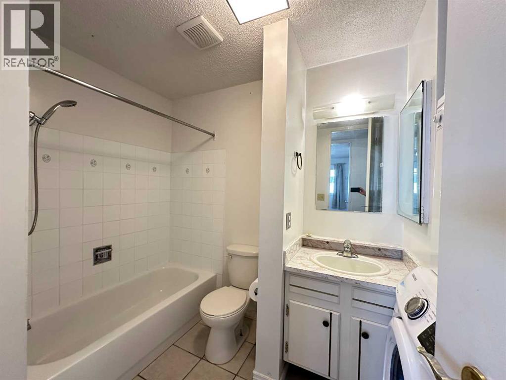 121 Huntford Close Ne, Calgary, Alberta  T2K 3Y7 - Photo 17 - A2259210