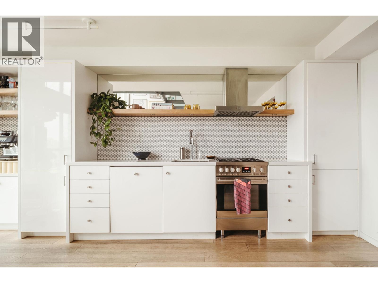 2008 1238 Richards Street, Vancouver, British Columbia  V6B 6M6 - Photo 3 - R3071302