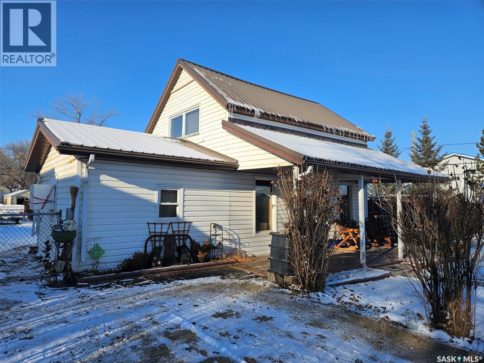 108 1st STREET W, carlyle, Saskatchewan