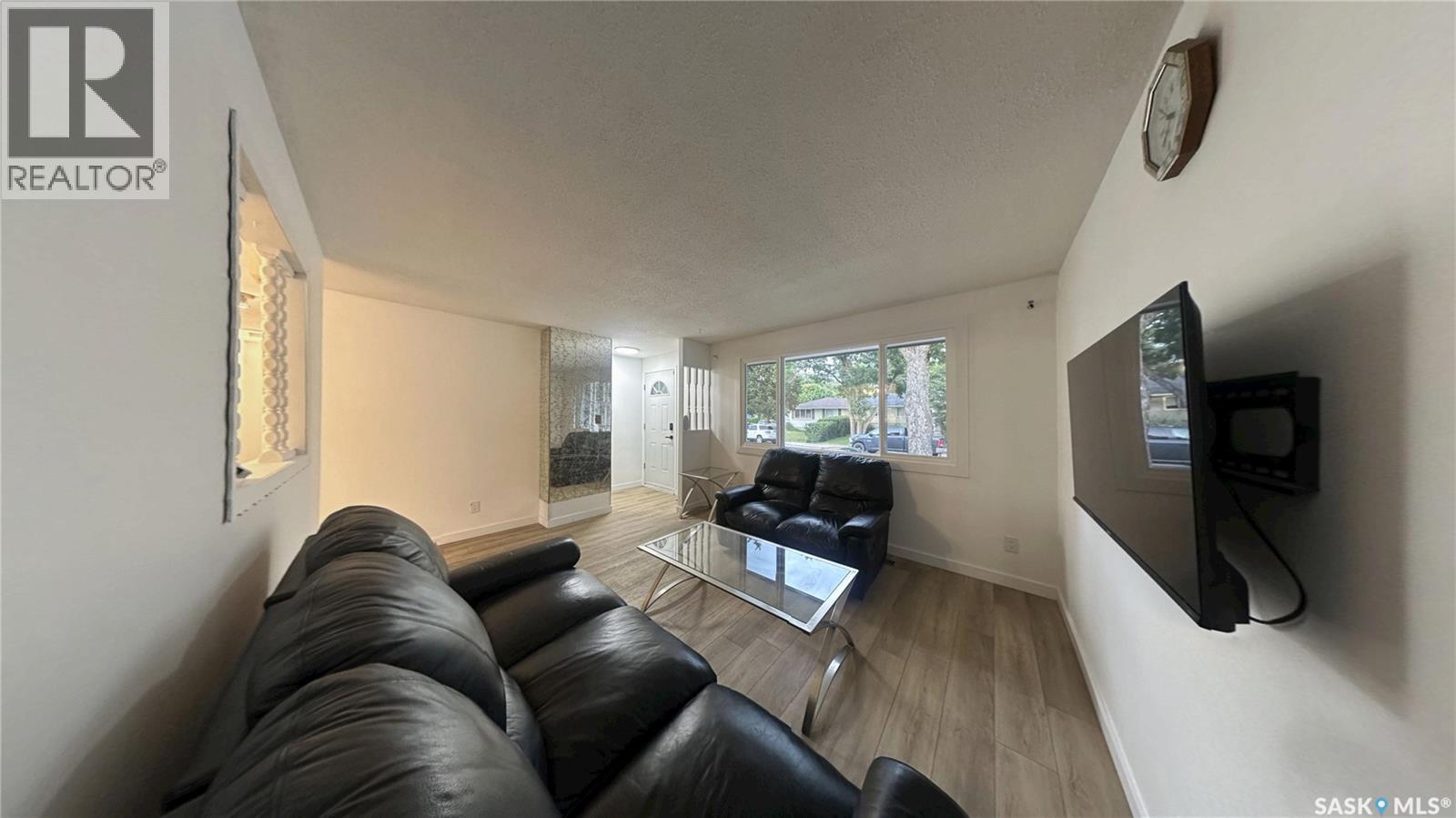 41 Cartier Crescent, Saskatoon, Saskatchewan  S7L 4L8 - Photo 5 - SK025050