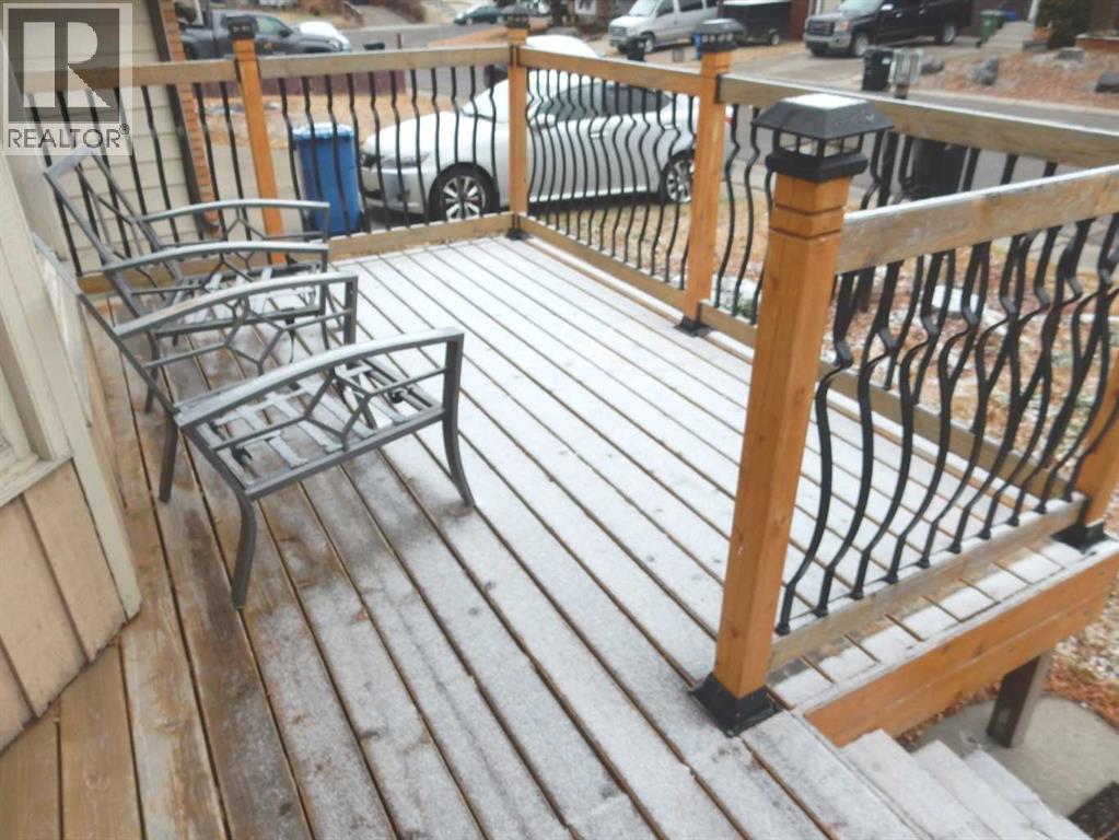 16 Bedwood Rise Ne, Calgary, Alberta  T3K 2H2 - Photo 3 - A2261068