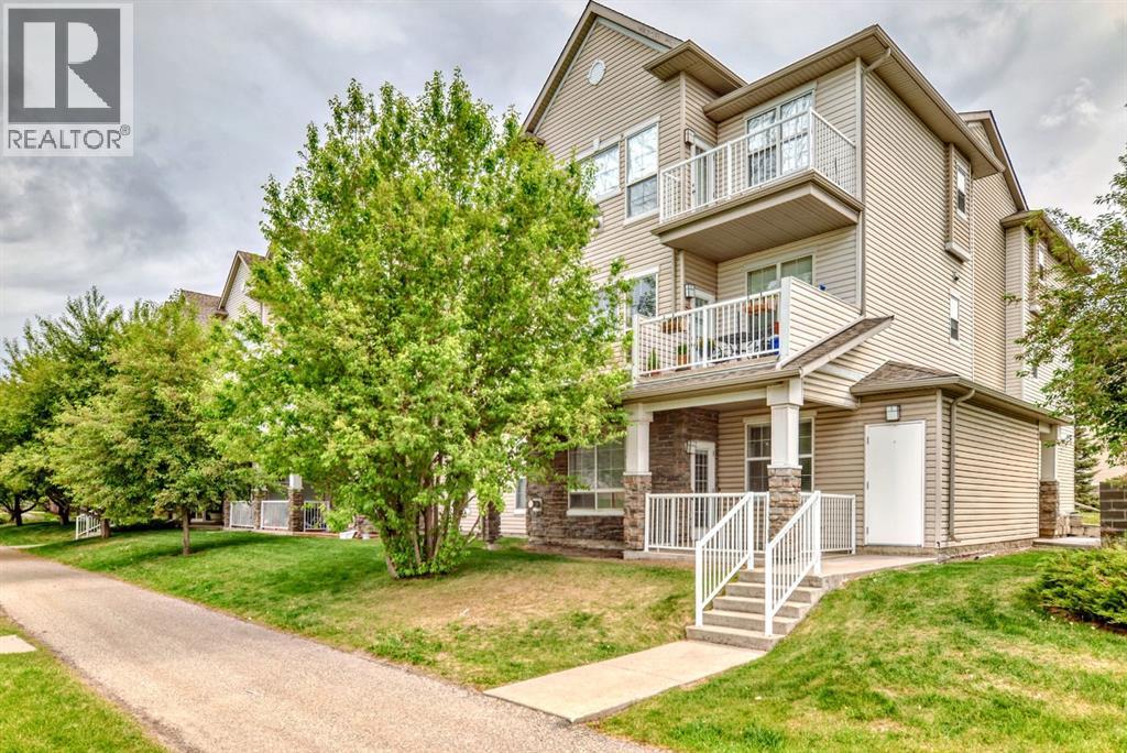 209, 1000 Applevillage Court Se, Calgary, Alberta  T2A 7Z4 - Photo 2 - A2273482