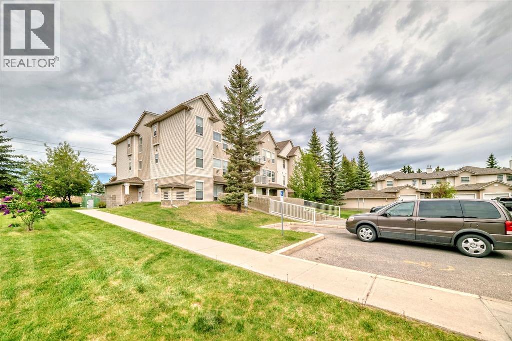 209, 1000 Applevillage Court Se, Calgary, Alberta  T2A 7Z4 - Photo 38 - A2273482