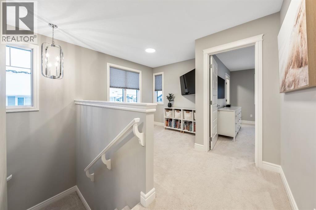 135 Belgian Crescent, Cochrane, Alberta  T4C 2C4 - Photo 15 - A2272475