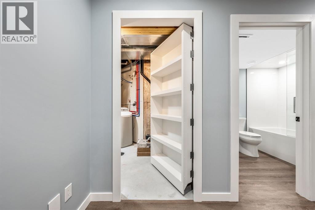 135 Belgian Crescent, Cochrane, Alberta  T4C 2C4 - Photo 32 - A2272475