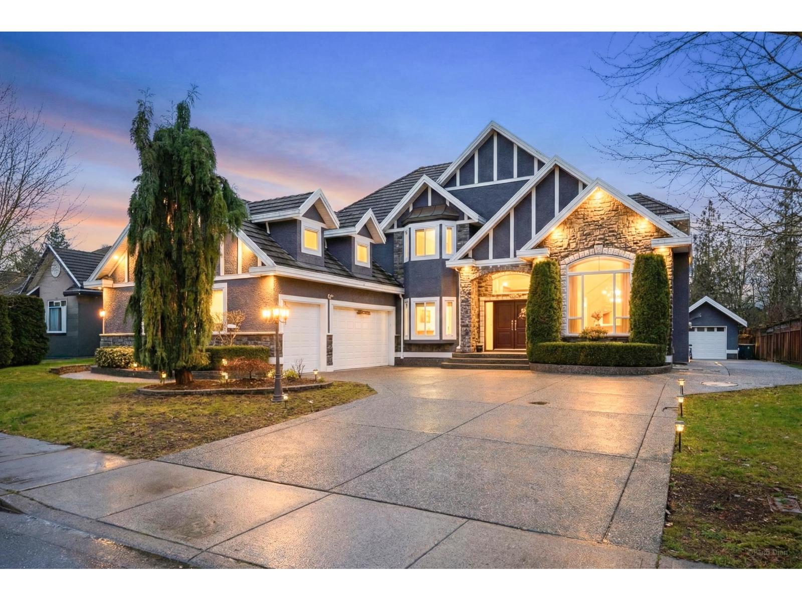 17015 86a Avenue, Surrey, British Columbia  V3X 3J1 - Photo 1 - R3071318