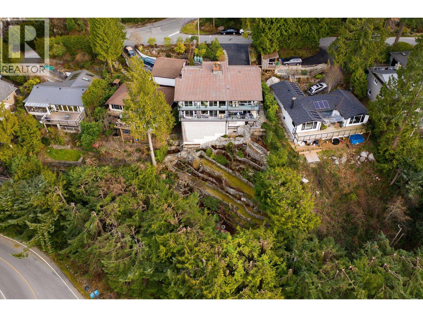 50 Panorama Road, Lions Bay, British Columbia  V0N 2E0 - Photo 38 - R3027958