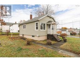 48 Woodland Avenue, Dartmouth, Ca