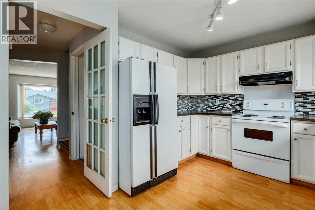 228 Marquis Place, Airdrie, Alberta  T4A 1Y4 - Photo 6 - A2262649