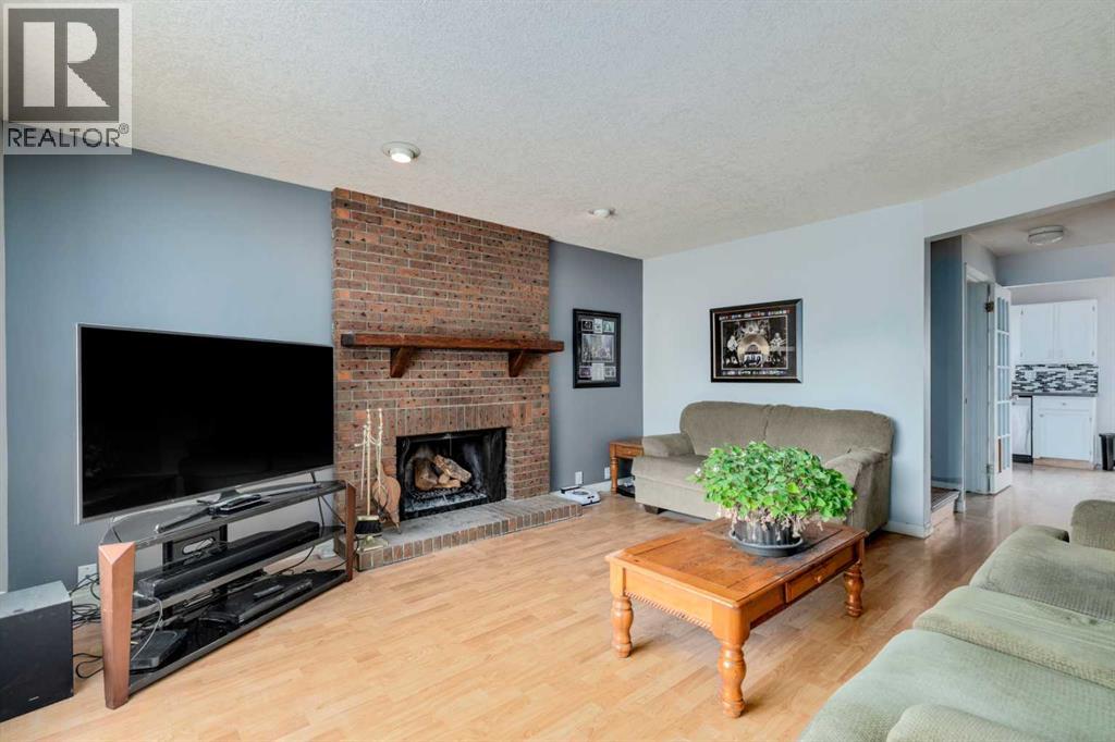 228 Marquis Place, Airdrie, Alberta  T4A 1Y4 - Photo 5 - A2262649