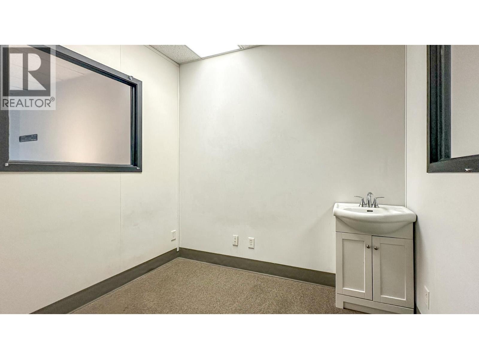 200 Dougall Road N Unit# 102B Kelowna Photo 9