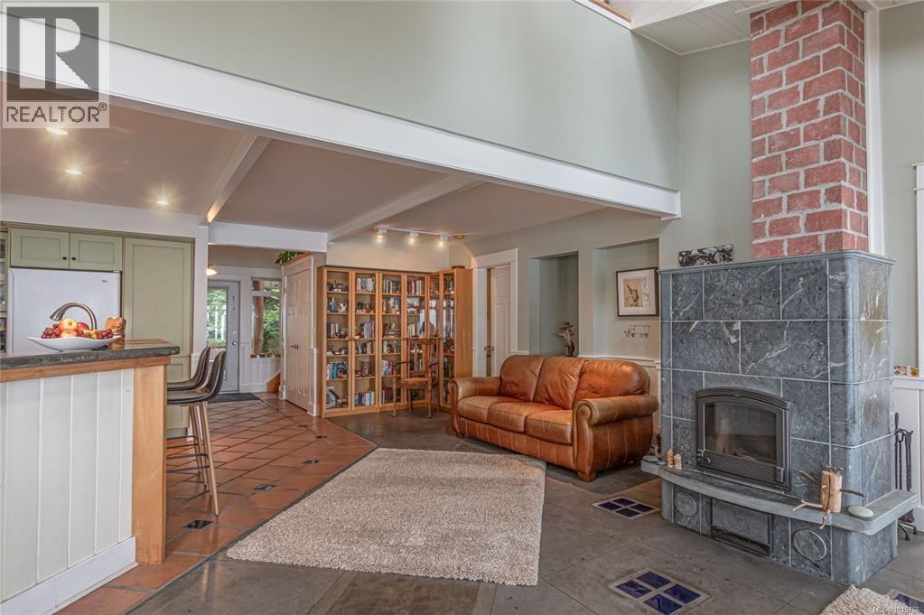 105 Island Park Drive, Other Islands, British Columbia  V0N 1P0 - Photo 18 - R3071326