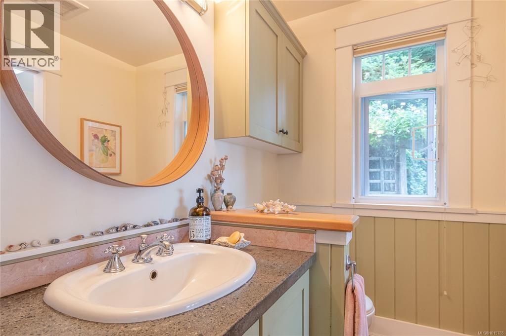 105 Island Park Drive, Other Islands, British Columbia  V0N 1P0 - Photo 24 - R3071326