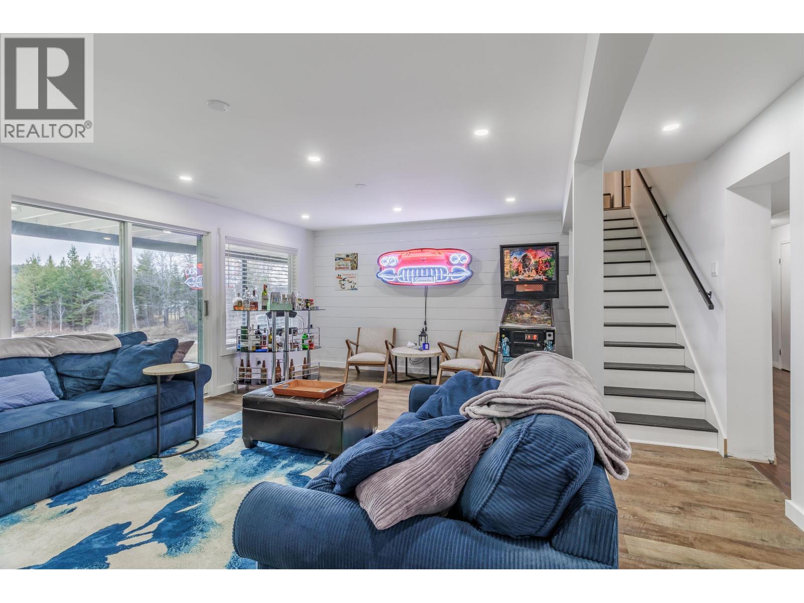 4715 Parker Court, 108 Mile Ranch, British Columbia  V0K 2Z0 - Photo 19 - R3071375