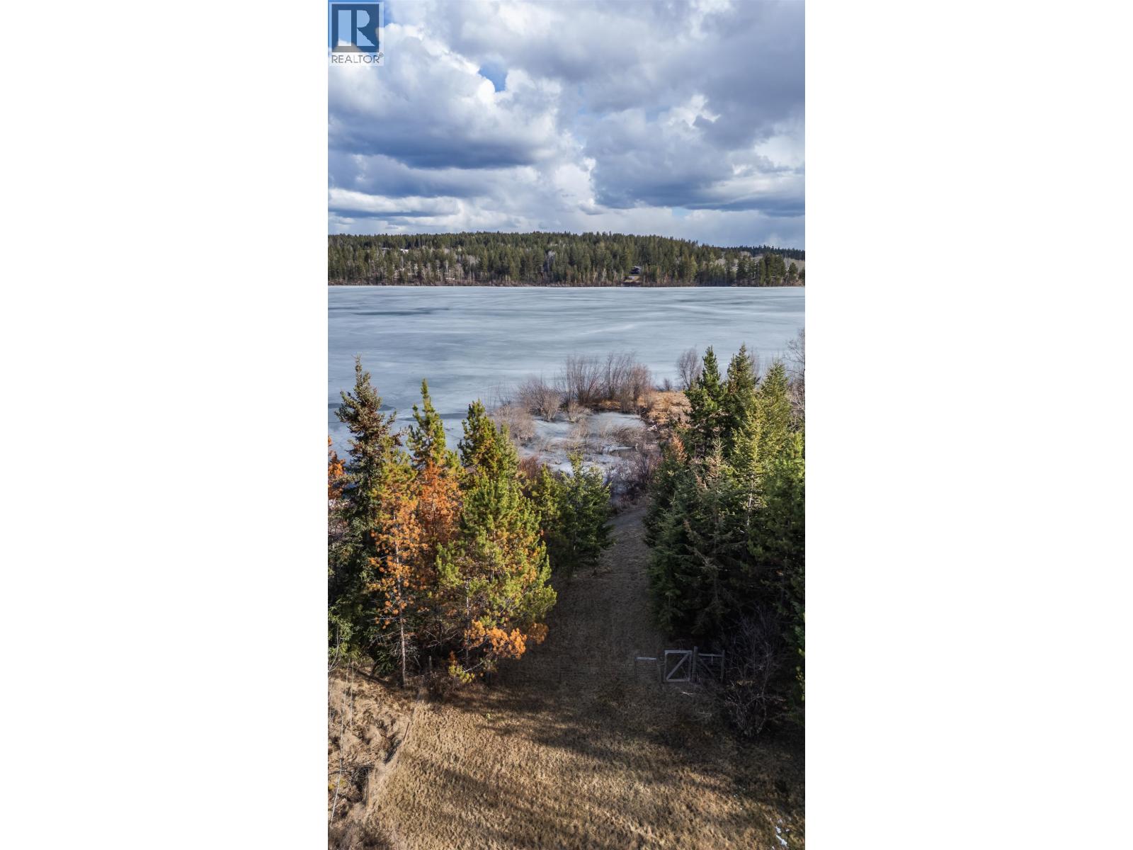 4715 Parker Court, 108 Mile Ranch, British Columbia  V0K 2Z0 - Photo 32 - R3071375