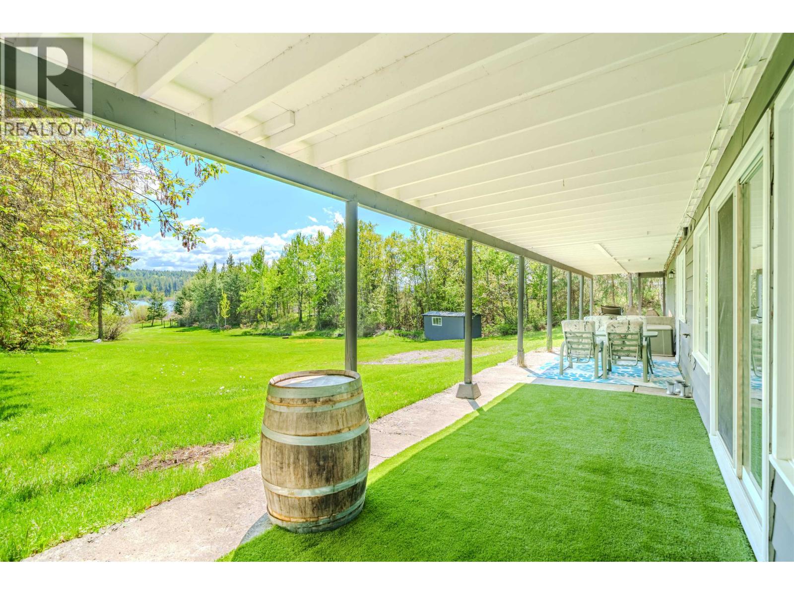 4715 Parker Court, 108 Mile Ranch, British Columbia  V0K 2Z0 - Photo 33 - R3071375