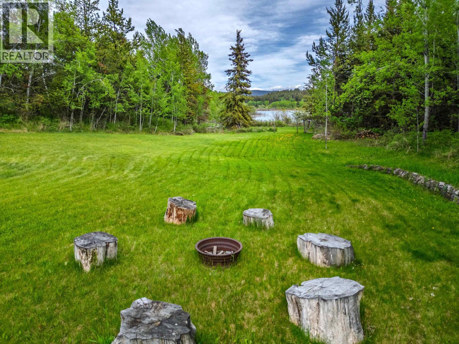 4715 Parker Court, 108 Mile Ranch, British Columbia  V0K 2Z0 - Photo 39 - R3071375