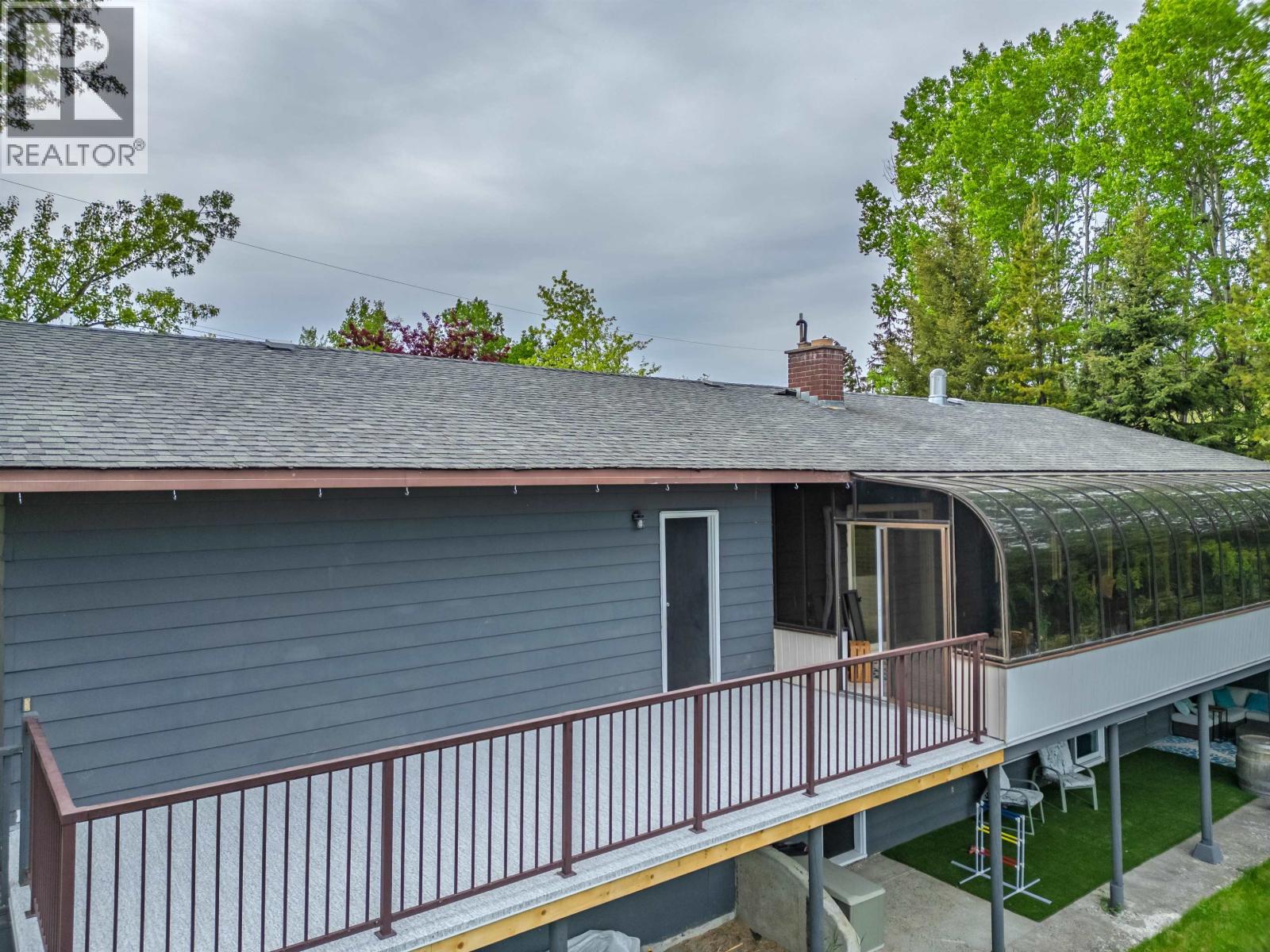 4715 Parker Court, 108 Mile Ranch, British Columbia  V0K 2Z0 - Photo 5 - R3071375