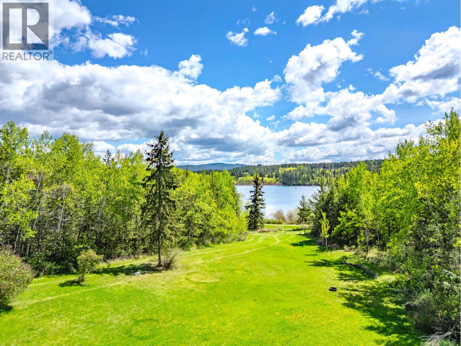 4715 Parker Court, 108 Mile Ranch, British Columbia  V0K 2Z0 - Photo 6 - R3071375