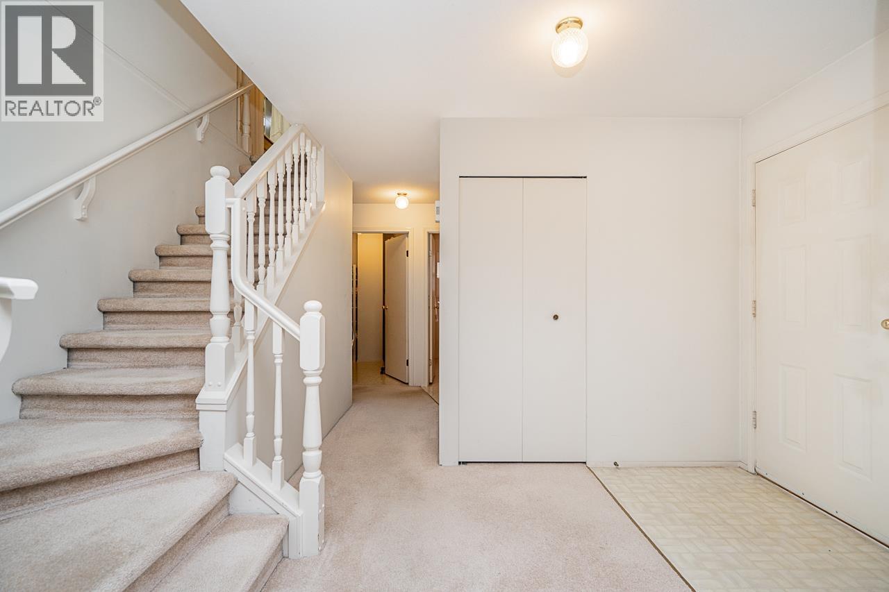 2419 Mariana Place, Coquitlam, British Columbia  V3K 6R3 - Photo 18 - R3071328