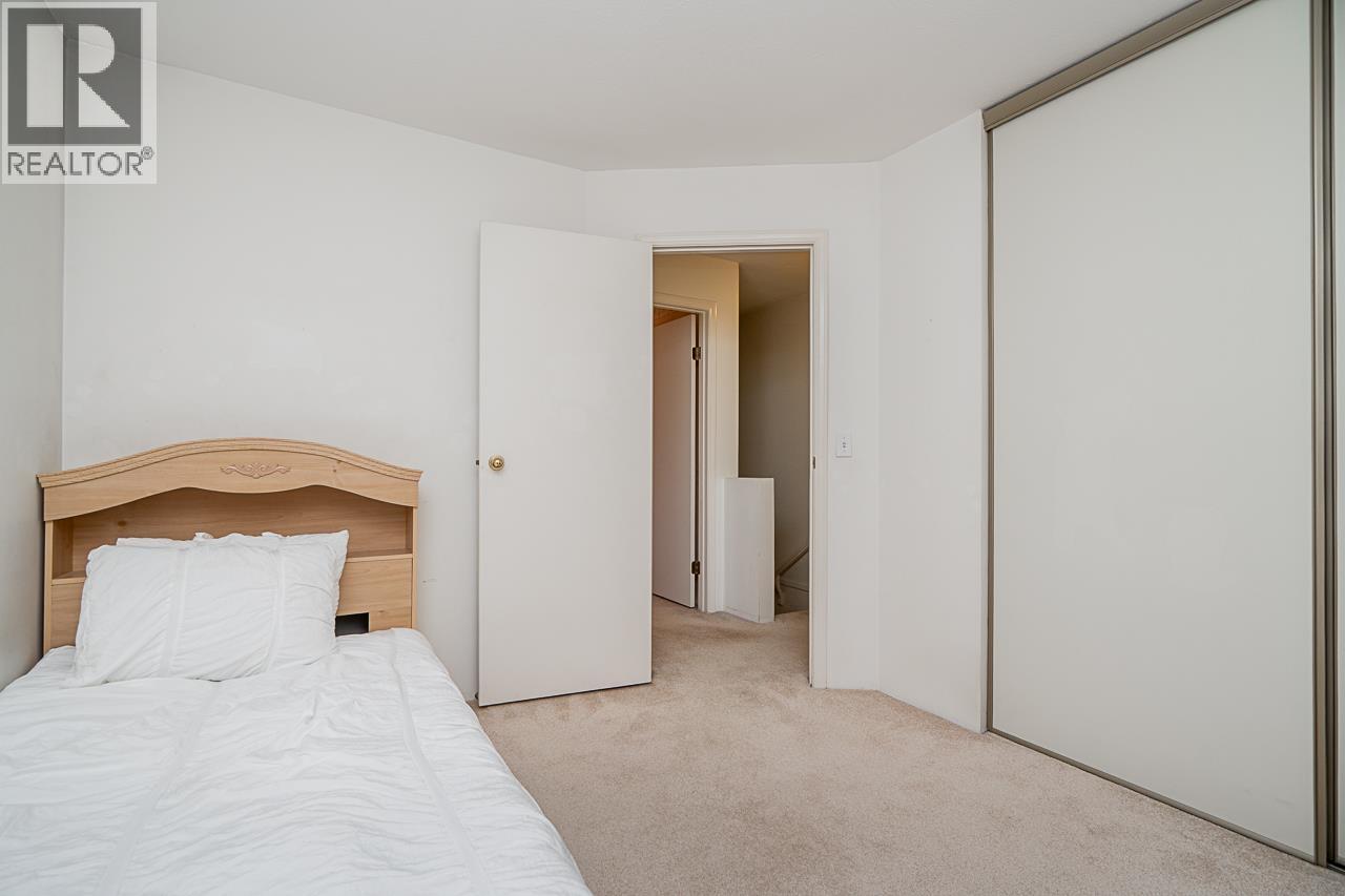 2419 Mariana Place, Coquitlam, British Columbia  V3K 6R3 - Photo 28 - R3071328