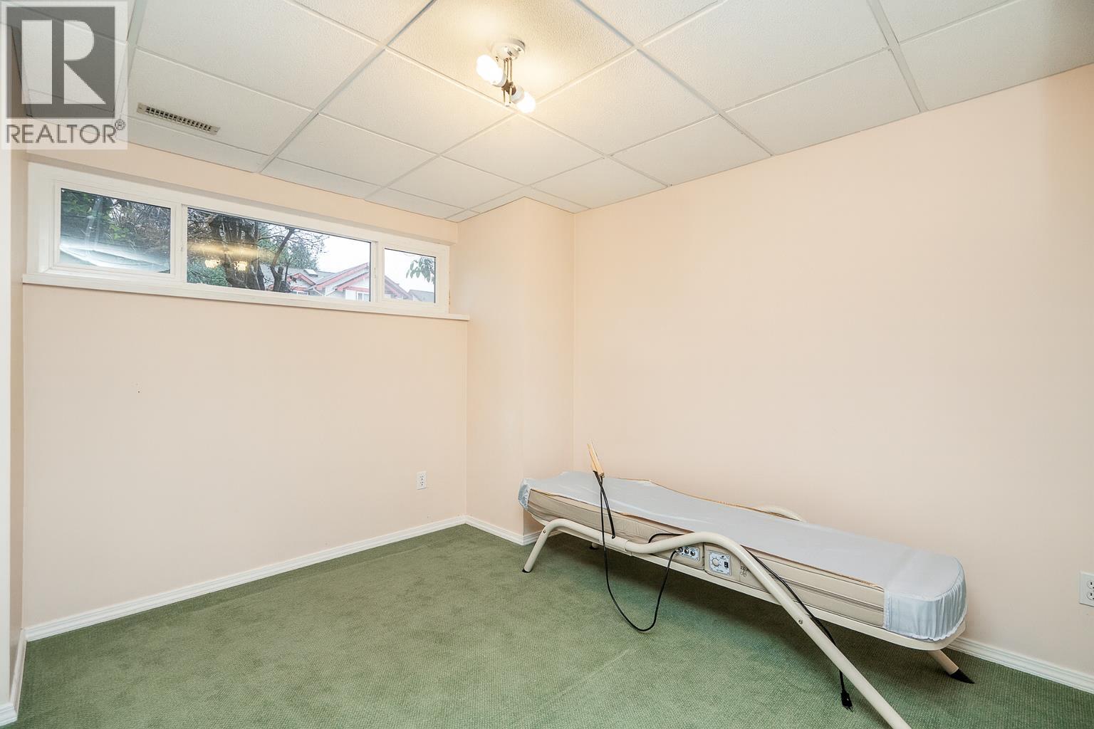 2419 Mariana Place, Coquitlam, British Columbia  V3K 6R3 - Photo 32 - R3071328