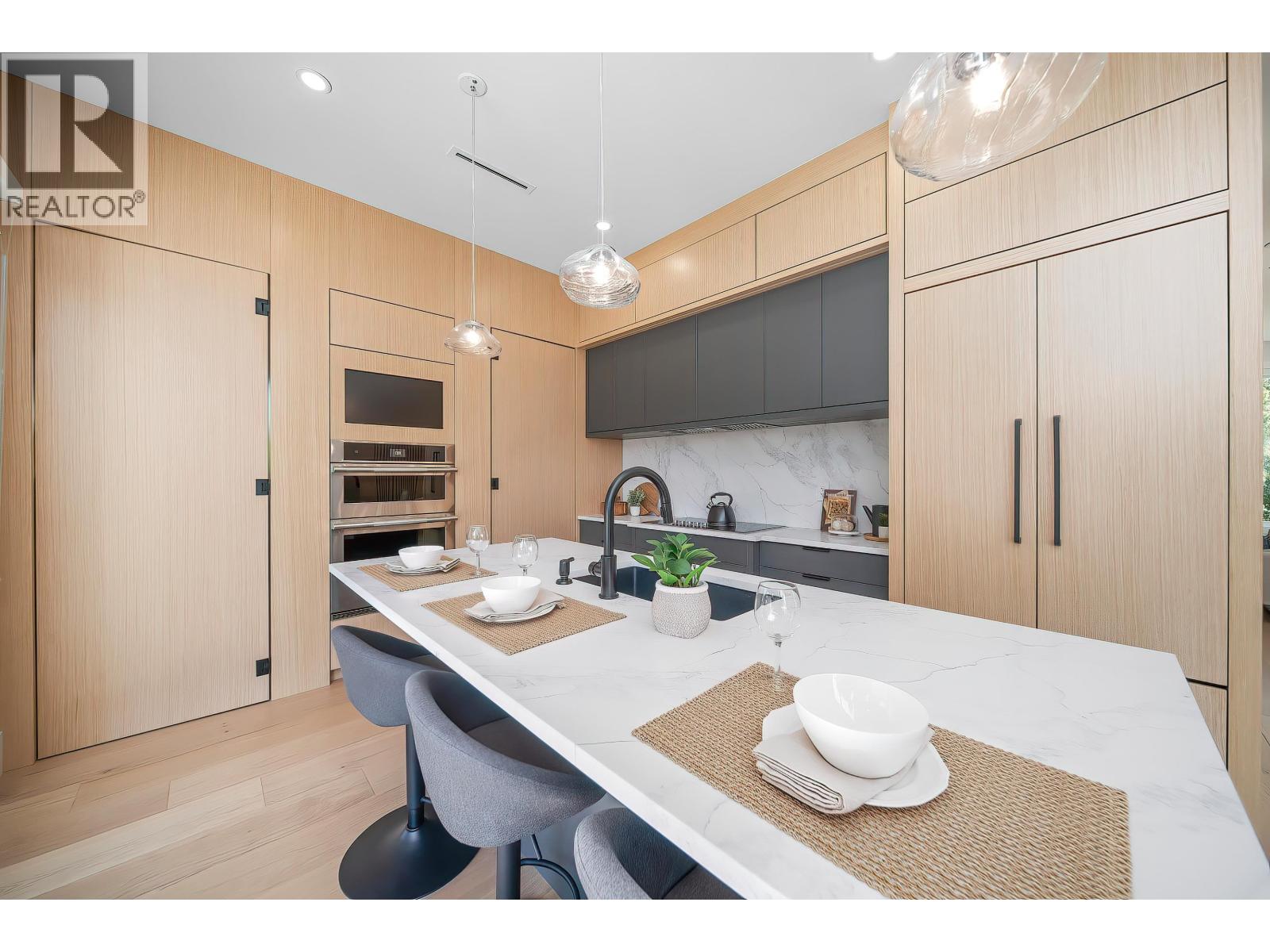 827 Chestnut Street, New Westminster, British Columbia  V3L 4N3 - Photo 17 - R3071334