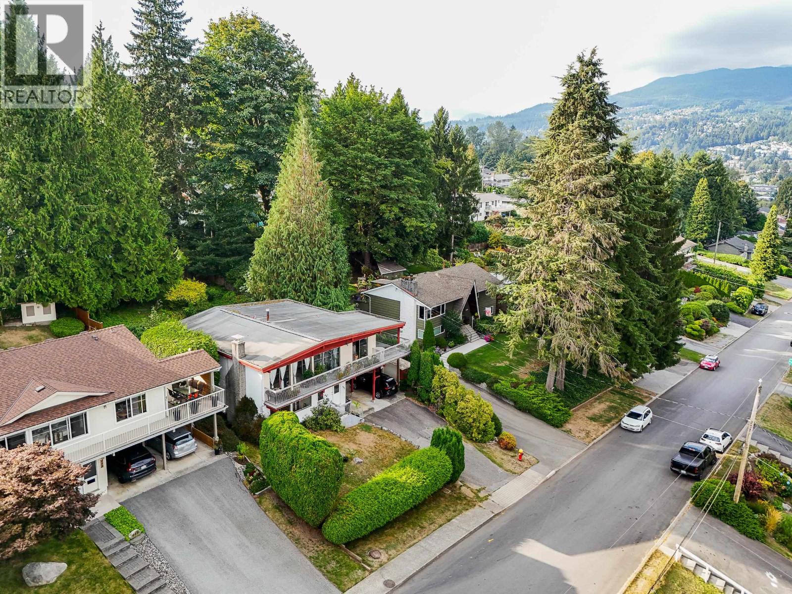 992 Saddle Street, Coquitlam, British Columbia  V3C 3N5 - Photo 27 - R3071339