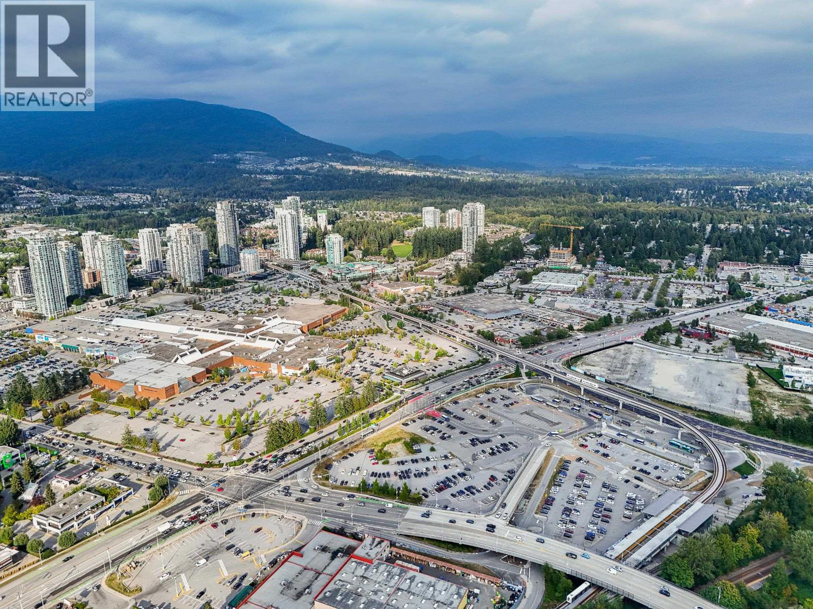992 Saddle Street, Coquitlam, British Columbia  V3C 3N5 - Photo 31 - R3071339