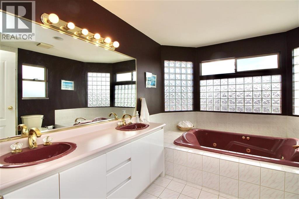 6628 Kitchener Street, Burnaby, British Columbia  V5B 2J6 - Photo 11 - R3071340