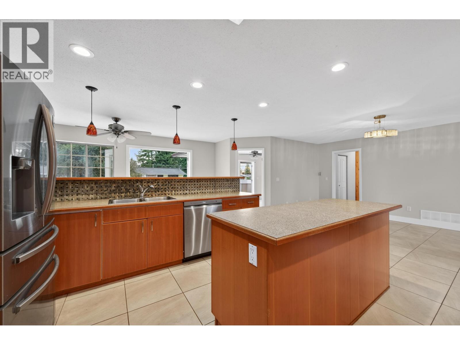 21105 River Road, Maple Ridge, British Columbia  V2X 2A1 - Photo 27 - R3071289