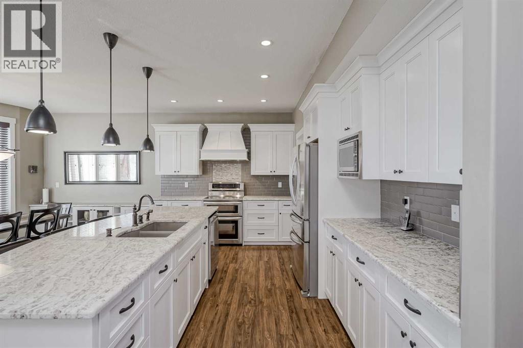 60 Sheep River Heights, Okotoks, Alberta  T1S 2A1 - Photo 15 - A2266508