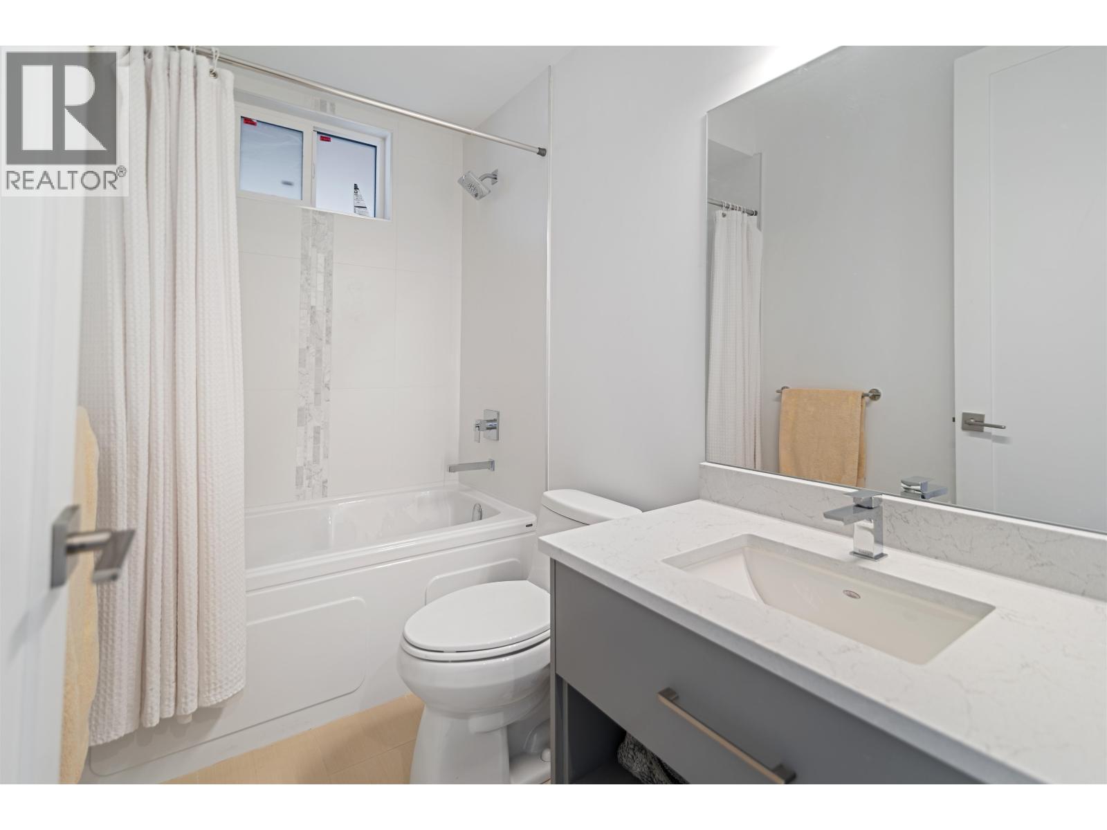 1829 North Road, Gibsons, British Columbia  V0N 1V1 - Photo 18 - R3071344