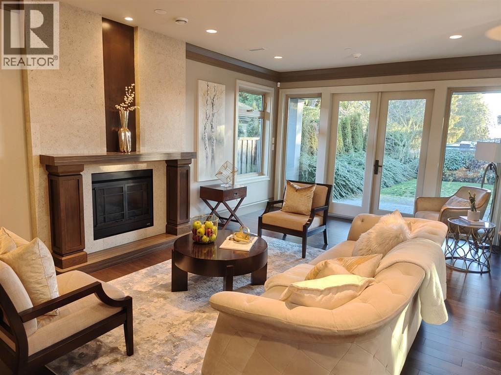 2566 Marine Drive, West Vancouver, British Columbia  V7V 1L4 - Photo 3 - R3071358