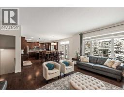 6 Crestridge Mews SW Crestmont