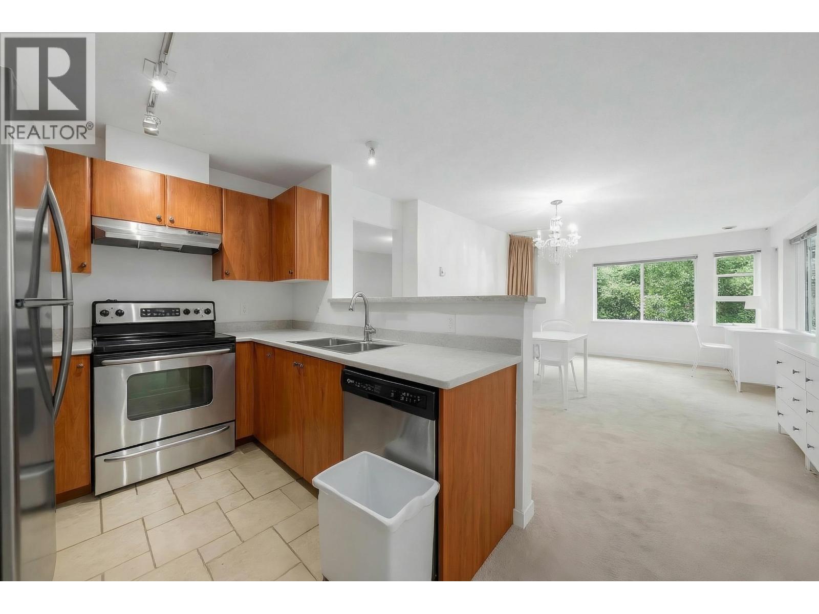 302 6508 Denbigh Avenue, Burnaby, British Columbia  V5H 4W6 - Photo 8 - R3064024