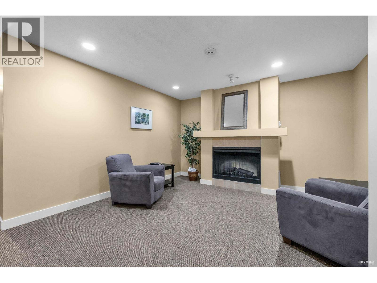 302 6508 Denbigh Avenue, Burnaby, British Columbia  V5H 4W6 - Photo 4 - R3064024