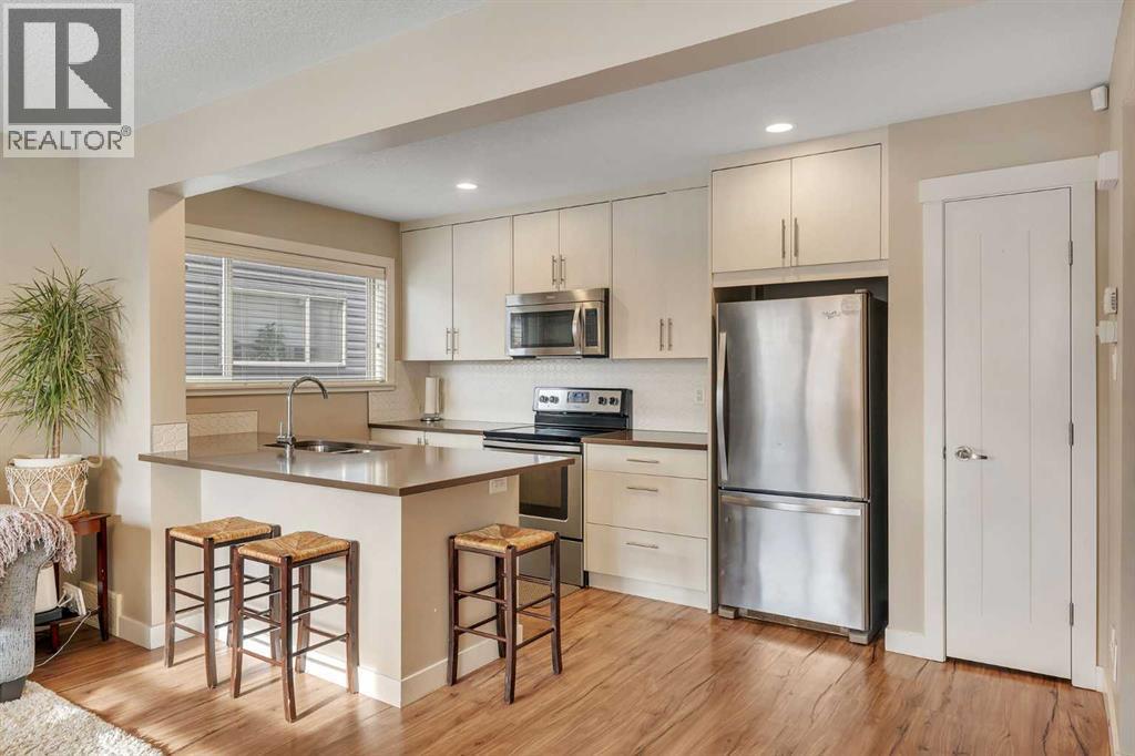 201, 50 Belgian Lane, Cochrane, Alberta  T4C 0Y5 - Photo 8 - A2273464