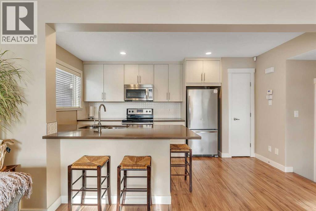 201, 50 Belgian Lane, Cochrane, Alberta  T4C 0Y5 - Photo 9 - A2273464