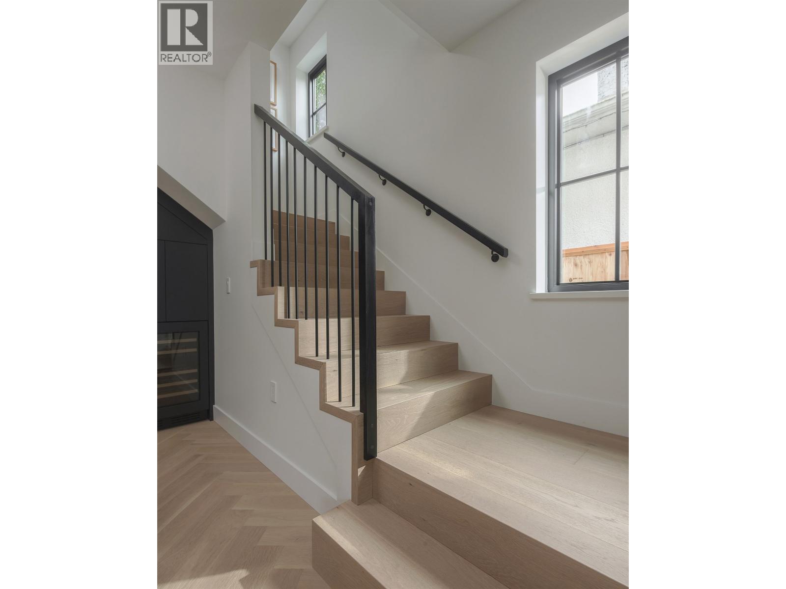 1 240 E 37th Avenue, Vancouver, British Columbia  V5W 1E6 - Photo 12 - R3071381