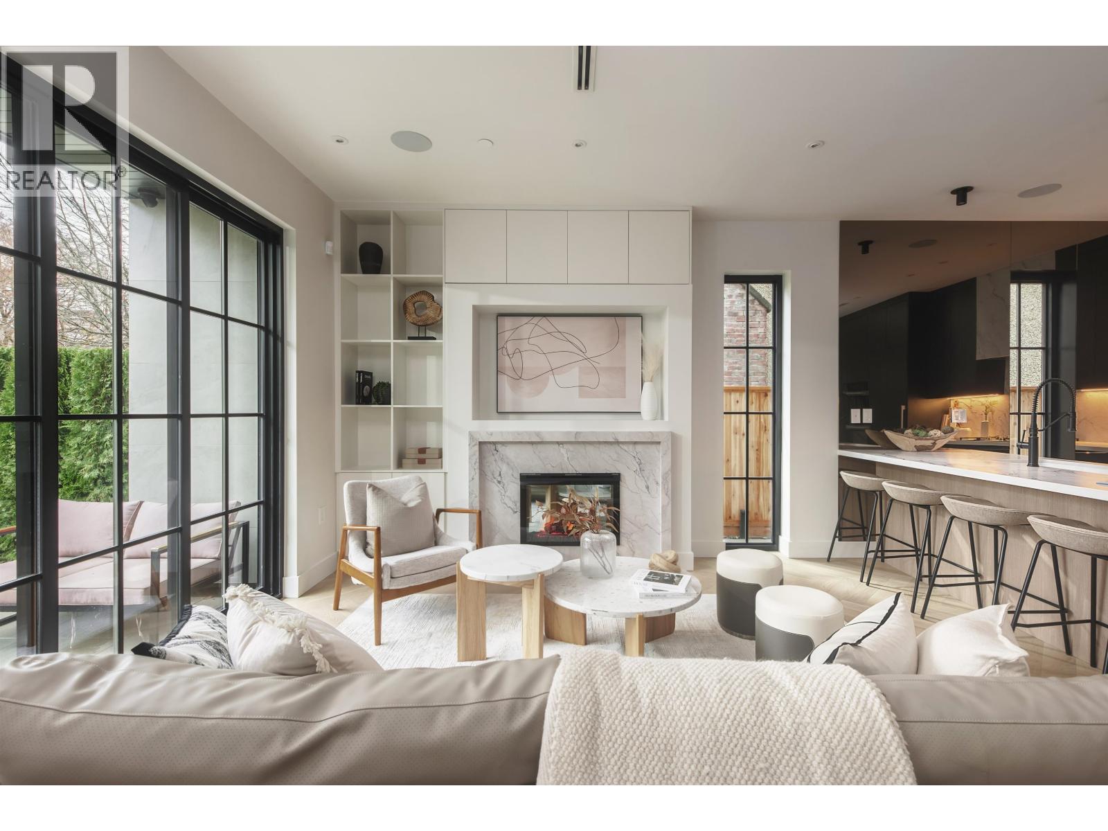 1 240 E 37th Avenue, Vancouver, British Columbia  V5W 1E6 - Photo 3 - R3071381