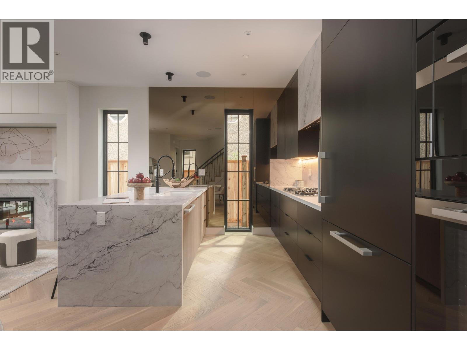 1 240 E 37th Avenue, Vancouver, British Columbia  V5W 1E6 - Photo 7 - R3071381