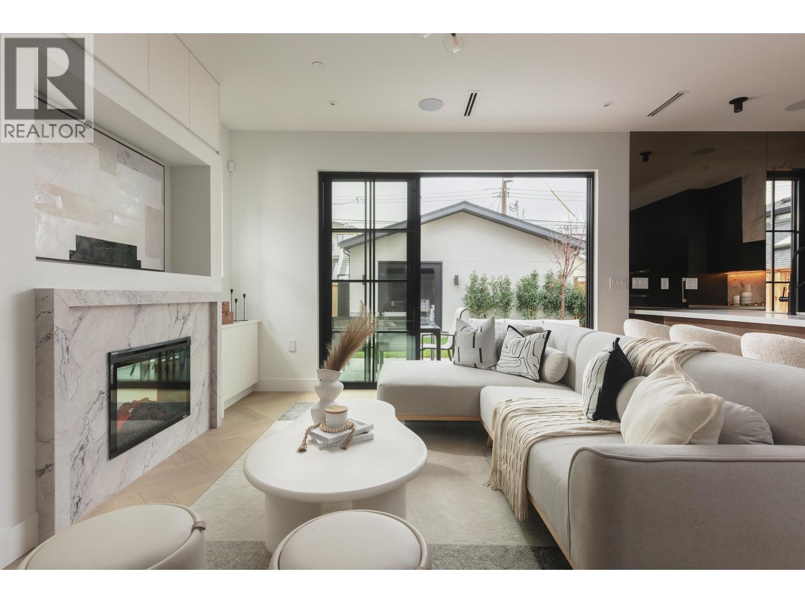 2 240 E 37th Avenue, Vancouver, British Columbia V5W 1E6 - Photo 7 - R3071383