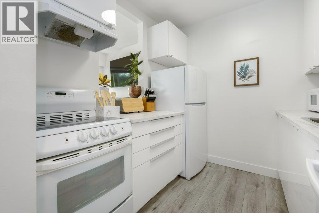 301 29 Nanaimo Street, Vancouver, British Columbia  V5L 4Z6 - Photo 12 - R3071387